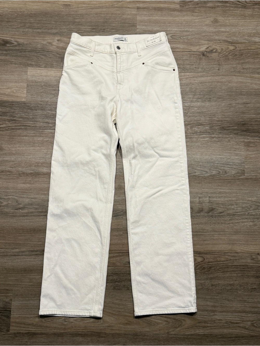 TALL/LONG- Abercrombie 90s Relaxed High Rise Jean